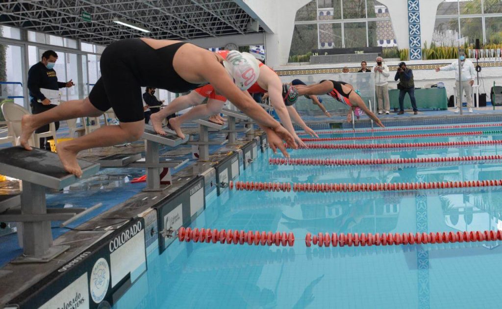 Una de las primeras pruebas en efectuarse este lunes, en los Juegos Latinoamericanos de Policías y Bomberos, fue la natación