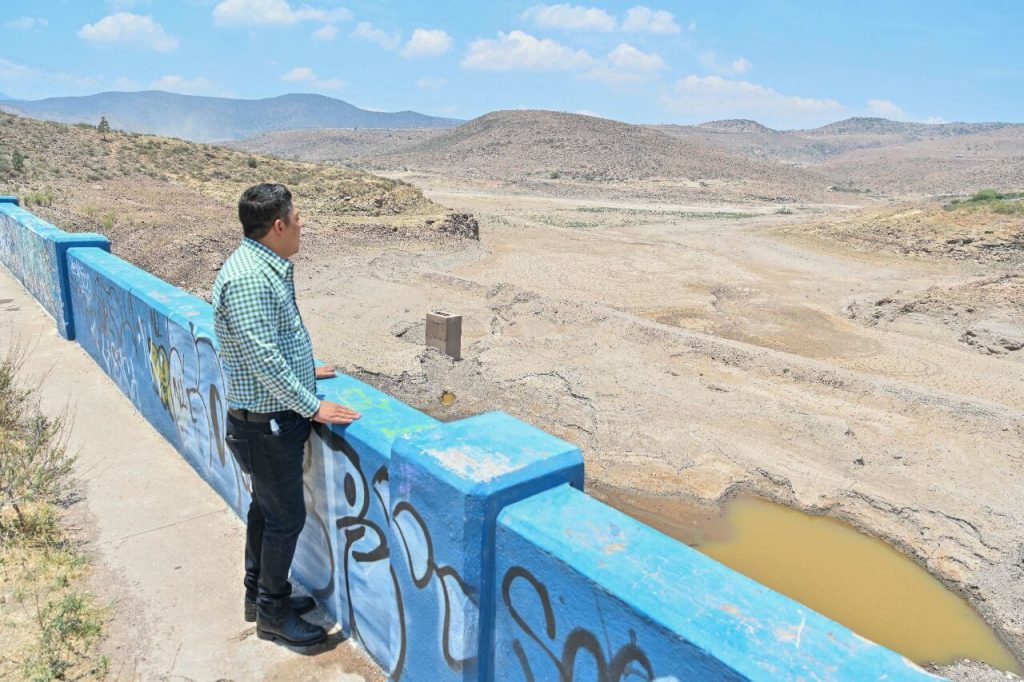 Gallardo Cardona anunció la intervención estatal con la reconstrucción y rehabilitación de la presa El Peaje