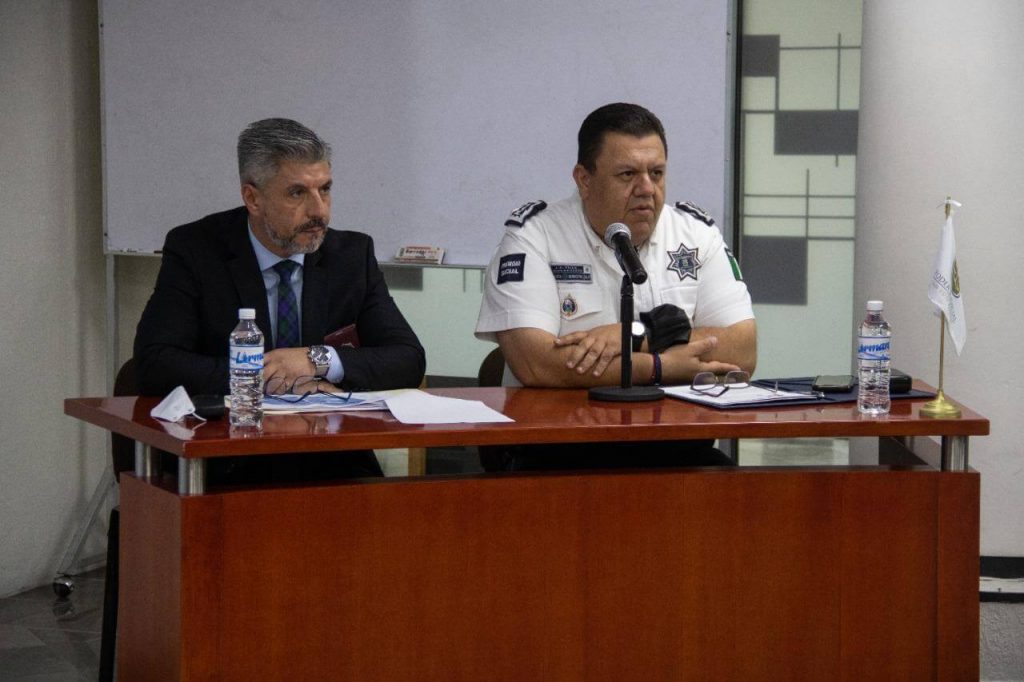 Prefecto Guillermo Mauricio Gálvez Carriel, dictó una conferencia en materia de función policial y derechos humanos.