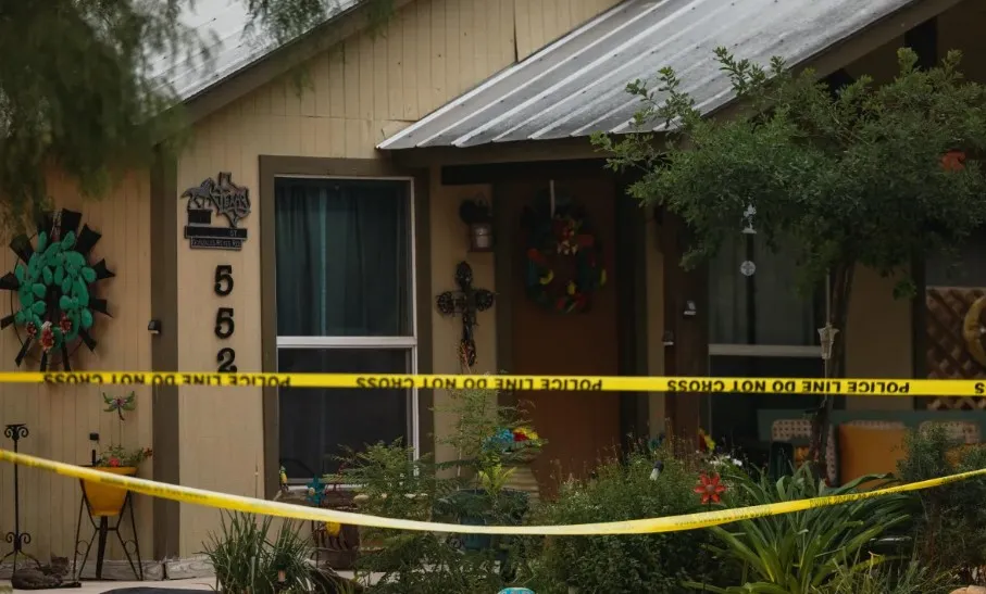 El autor del tiroteo en Texas disparó a su abuela antes de la masacre