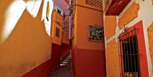 Cierra balcón del Callejón del Beso en Guanajuato