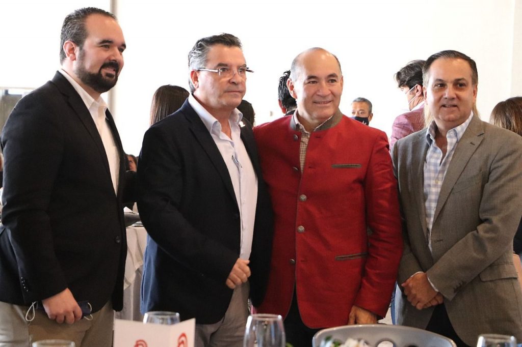 Kasis Chevaile resaltó la puesta en marcha del programa “Puro Potosino Industrial”, presentado el viernes pasado por el alcalde