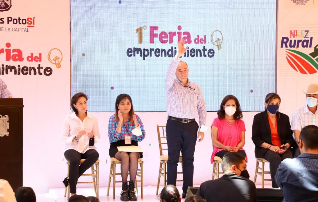 Enrique Galindo inauguró la 1ª Feria de Futuros Emprendedores