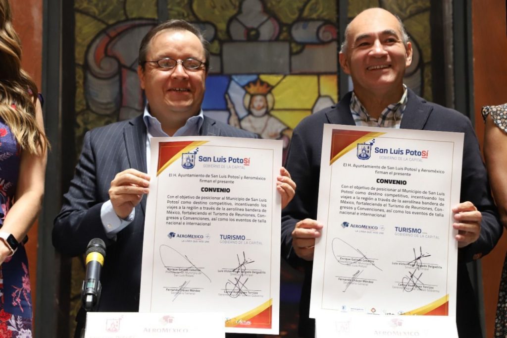 Enrique Galindo firma convenio con Aeroméxico para impulsar el turismo en la ciudad