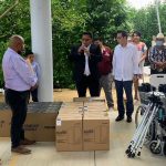 Reciben en Valles y Cárdenas computadoras donadas por embajada de Taiwan 