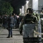 FGR investiga a 167 detenidos en Michoacán por portación de armas del ejército