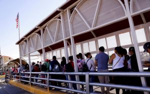 Suspende el programa "Quédate en México"