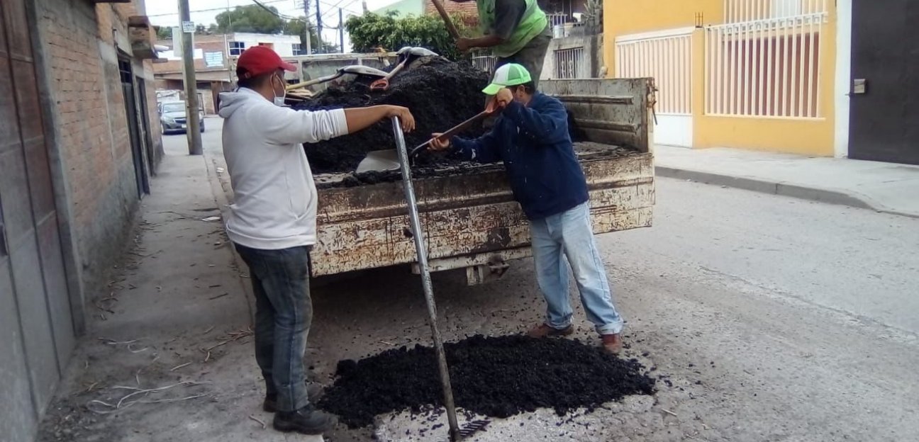 El bacheo en el municipio de Soledad se ha fortalecido, de tal manera, que en la última semana se abordó en calles de 26 colonias.