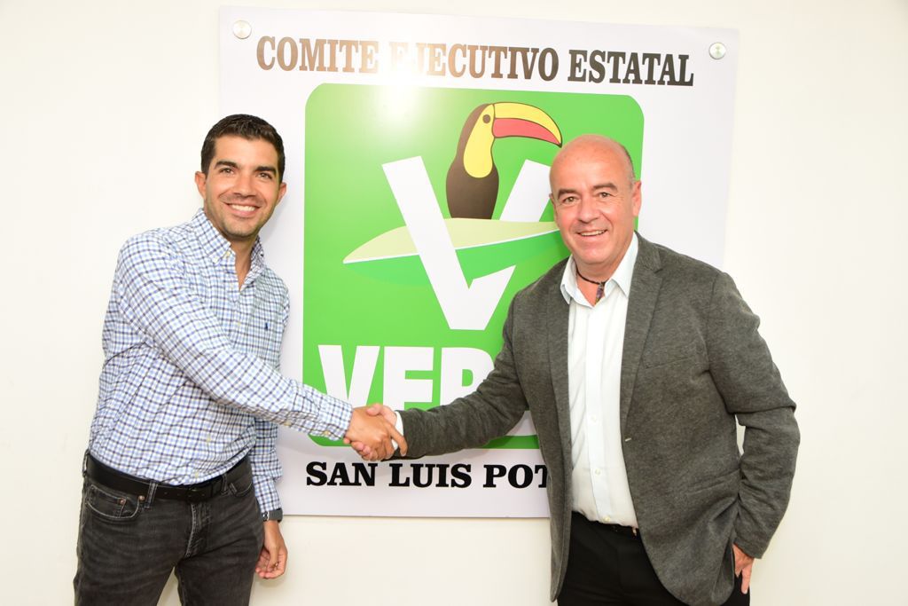 Francisco Elizondo Garrido, reconoció el liderazgo de Fernández Martínez, quien tiene una trayectoria política en San Luis Potosí