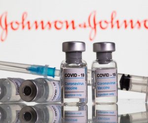 Estados Unidos advirtió este lunes sobre el uso de la vacuna anticovid Johnson & Johnson
