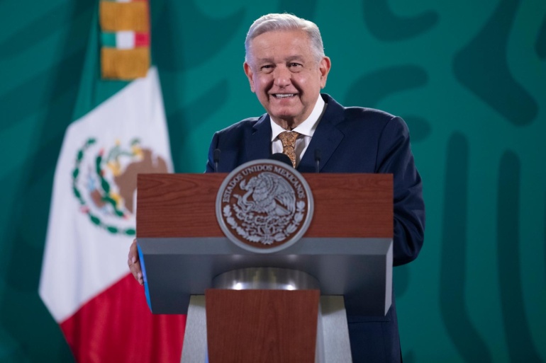 AMLO planteará al Banxico usar recursos del FMI para pagar deuda externa