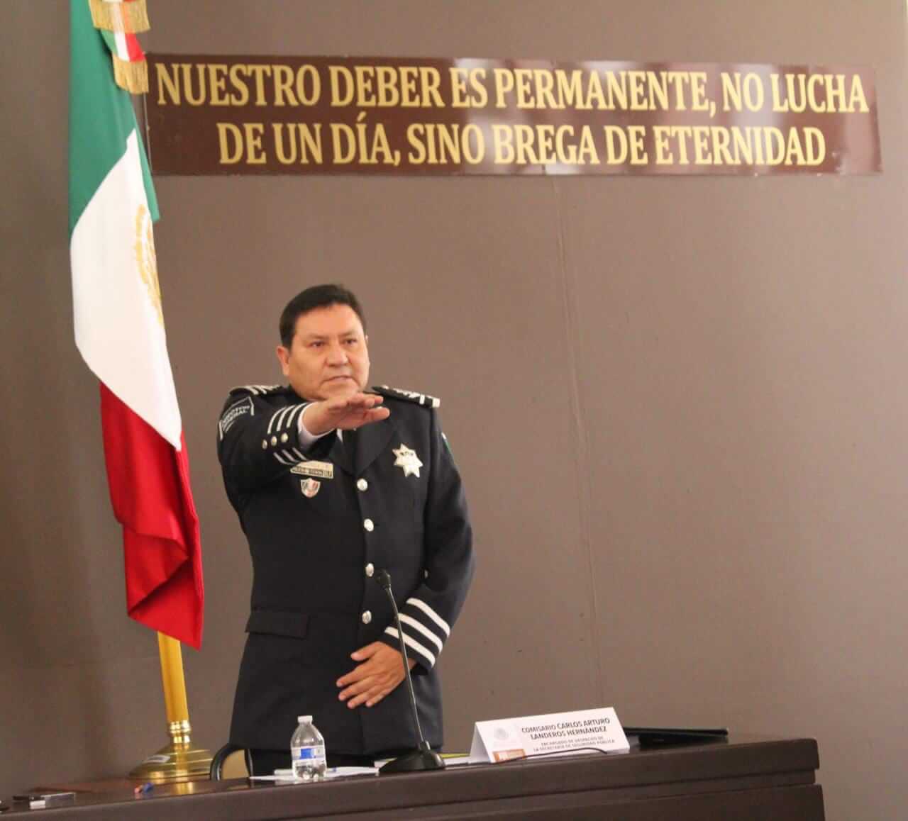 Carlos Arturo Landeros Hernández, se presentó ante legisladores potosinos a realizar la glosa del Sexto Informe de Gobierno