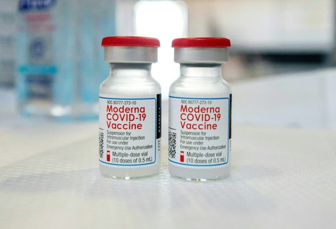 Cofepris autoriza el uso de la vacuna de Moderna en México