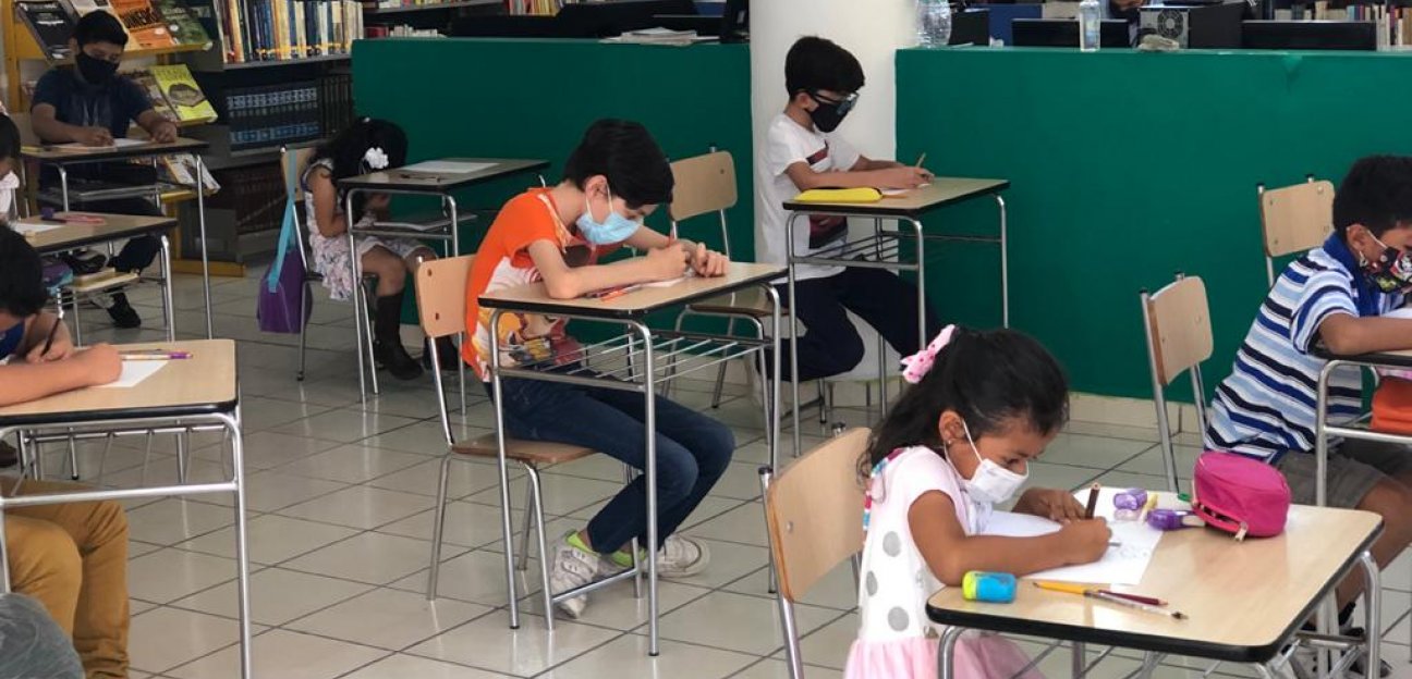 En el balance del regreso a clases, las autoridades educativas confirmaron que de 57 mil 700 estudiantes de nivel básico, el 30% acudió de manera presencial