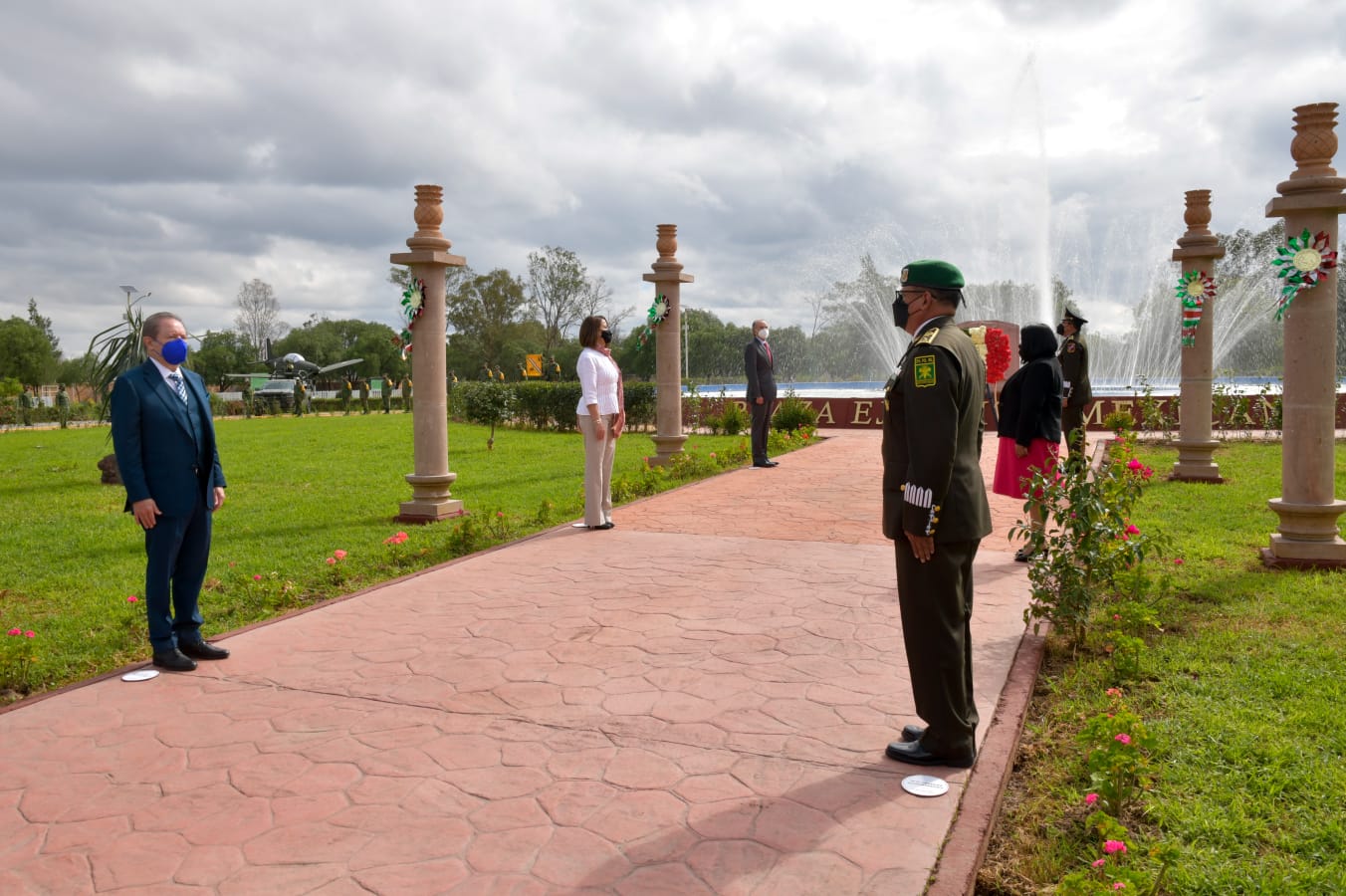 En el marco de la conmemoración del 174 Aniversario de la Gesta de los Niños Héroes, JMCL realizó una guardia de honor en la Plaza del Ejército Mexicano