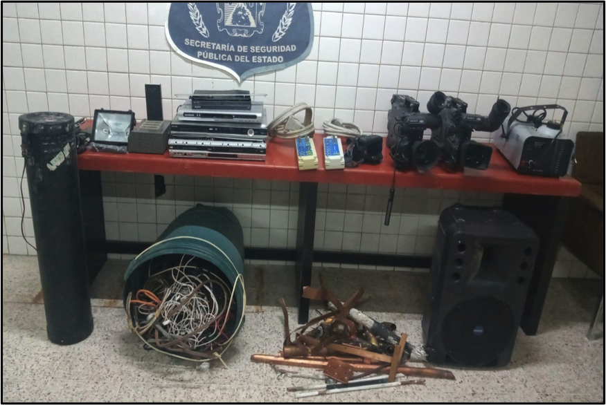 Se realizó la detención de tres presuntos responsables de haber perpetrado un robo en las instalaciones de una televisora ubicada en la carretera a Ríoverde