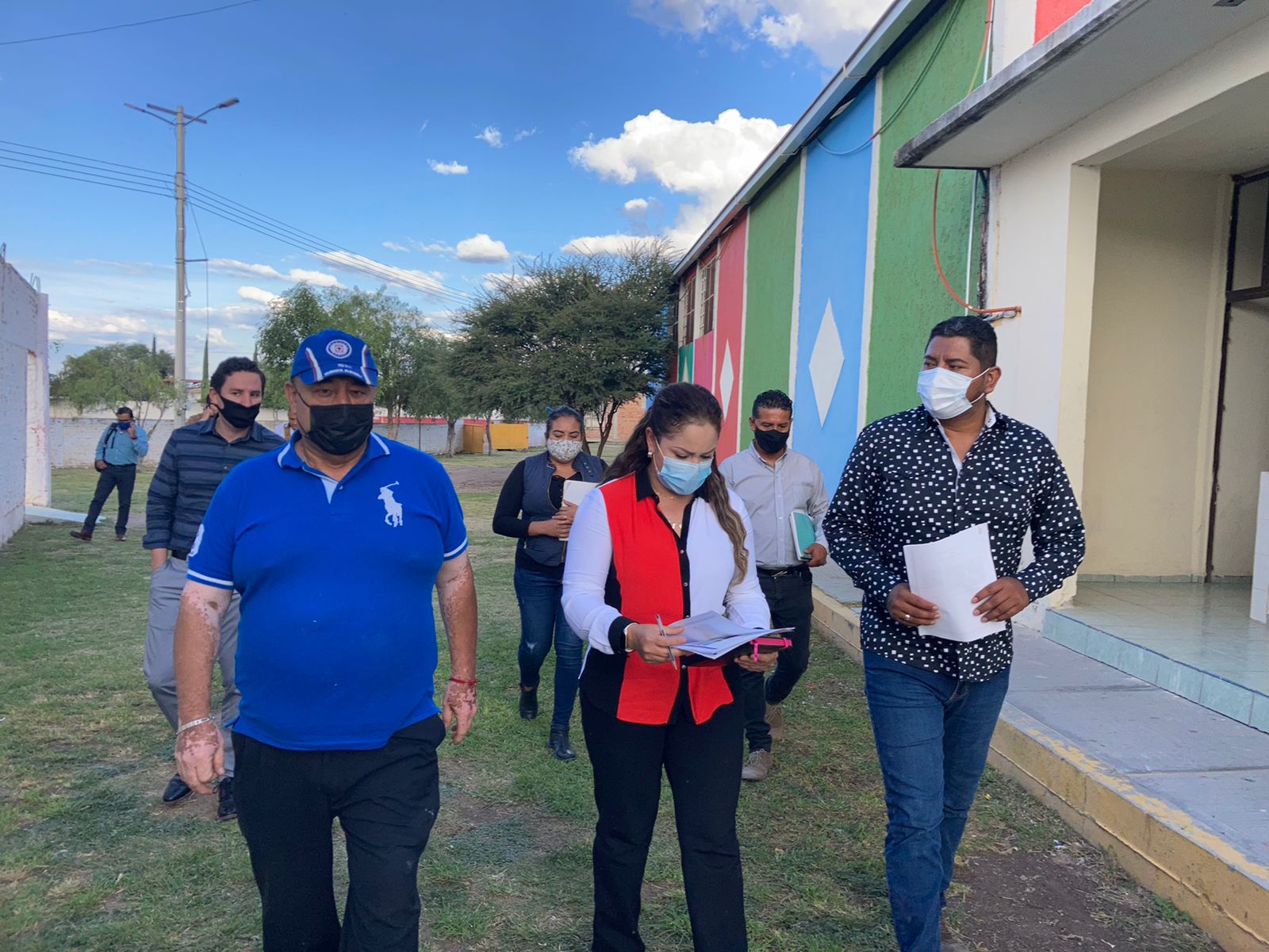 Realizaron un recorrido en las instalaciones de la Unidad Deportiva, para hacer una evaluación sobre los trabajos de rehabilitación que se realizarán.