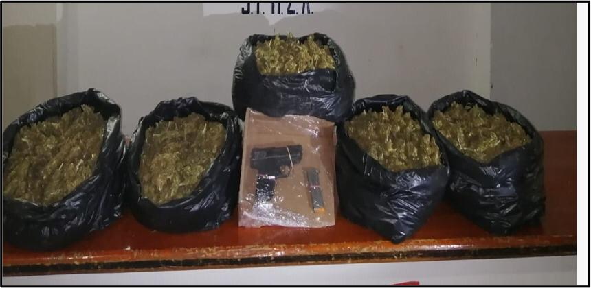 Policías Estatales lograron la detención de un hombre a quien se le aseguraron más de cuatro kilos de marihuana