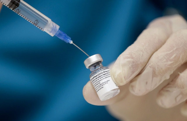 Dan cinco días a gobierno federal para iniciar plan de vacunación a menores