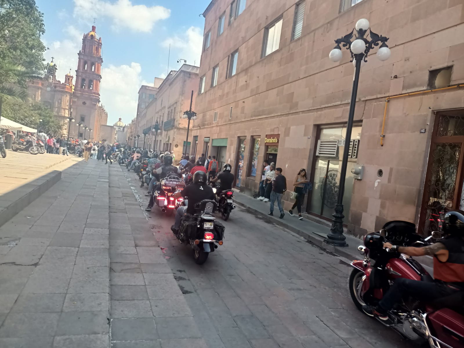 Motociclistas protestan en caravana contra de la #LeyChaleco en SLP