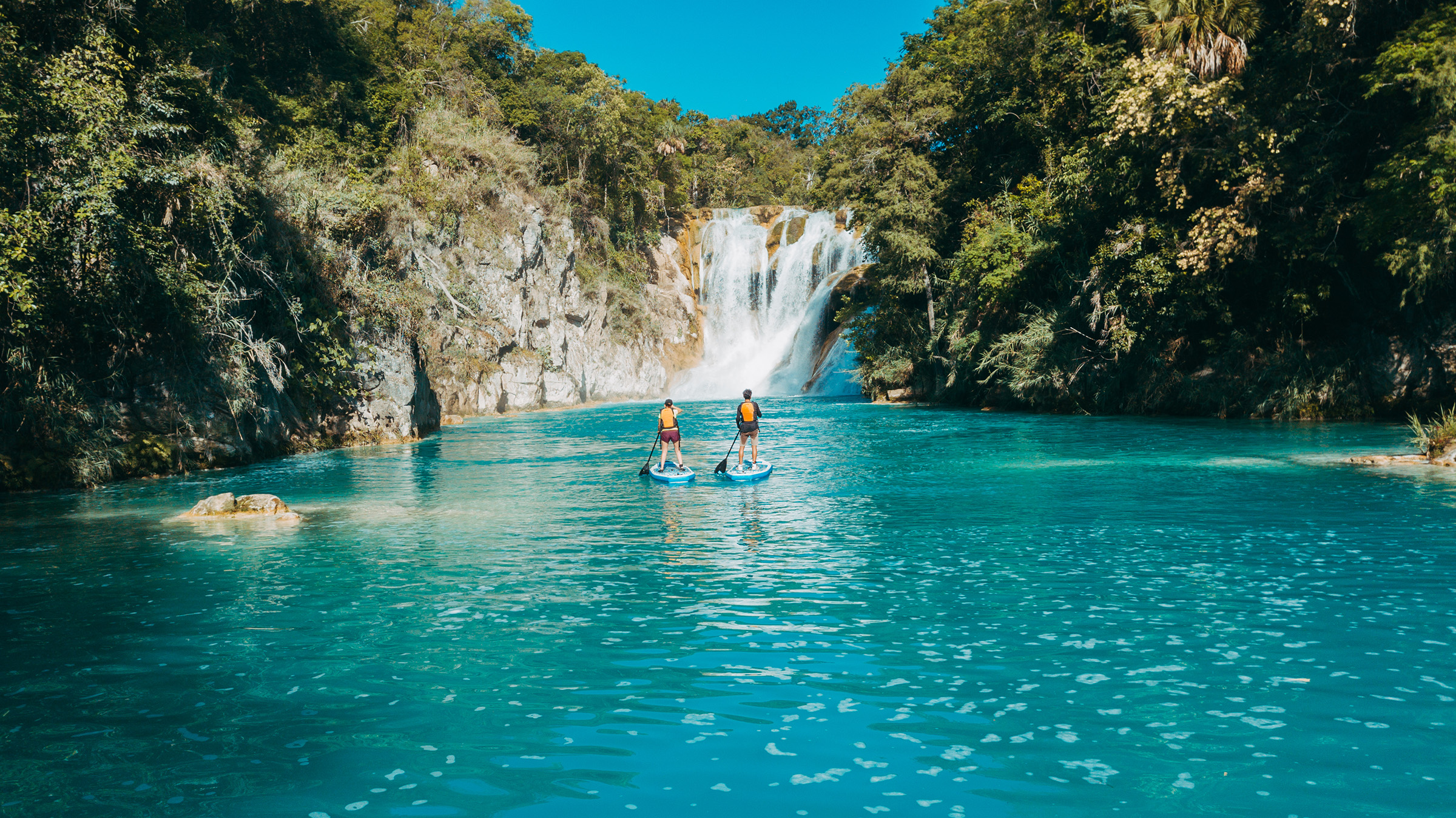 Considerada una de las joyas de México, la región de la Huasteca Potosina cautiva con la riqueza de su biodiversidad en cada rincón