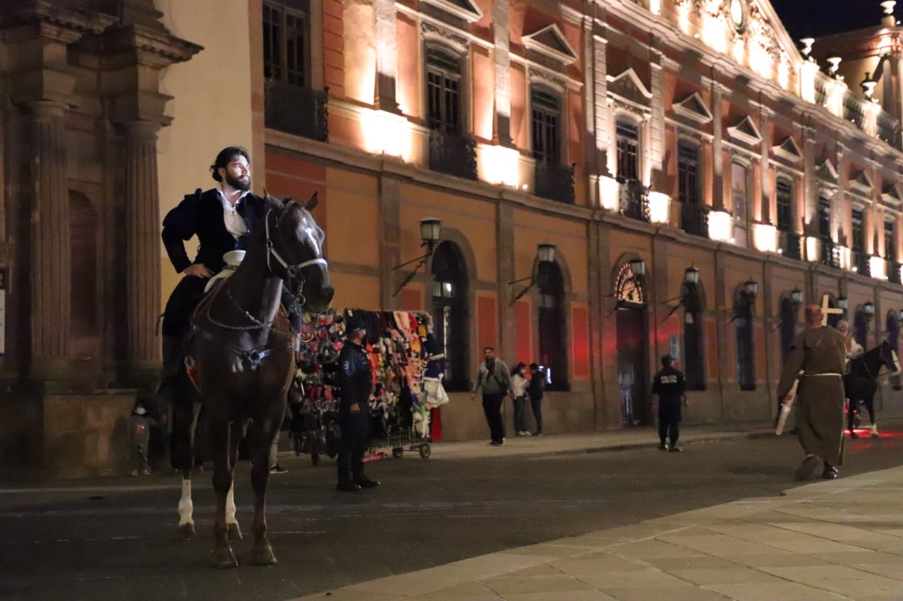 Alcalde Enrique Galindo recibe el Acta de declaratoria de Fundación de la Ciudad, en una representación escénica que evocó el acto de hace 429 años.