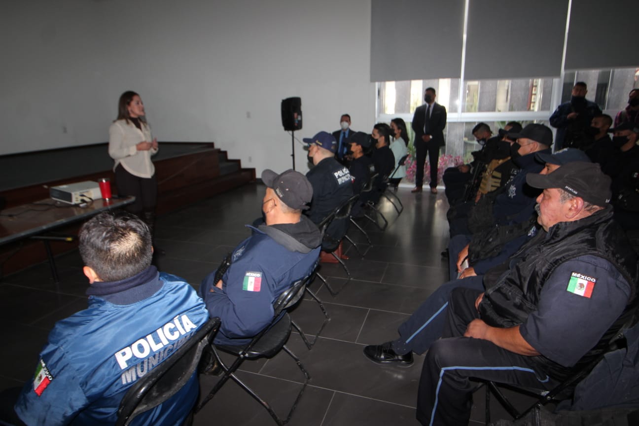 Los primeros temas que impartieron integrantes de la Quinta Visitaduria de la CNDH fue en materia de migración y trata de personas.