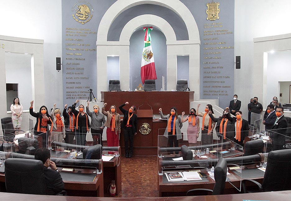 Legisladoras exigen que se frene y castigue la violencia contra las mujeres