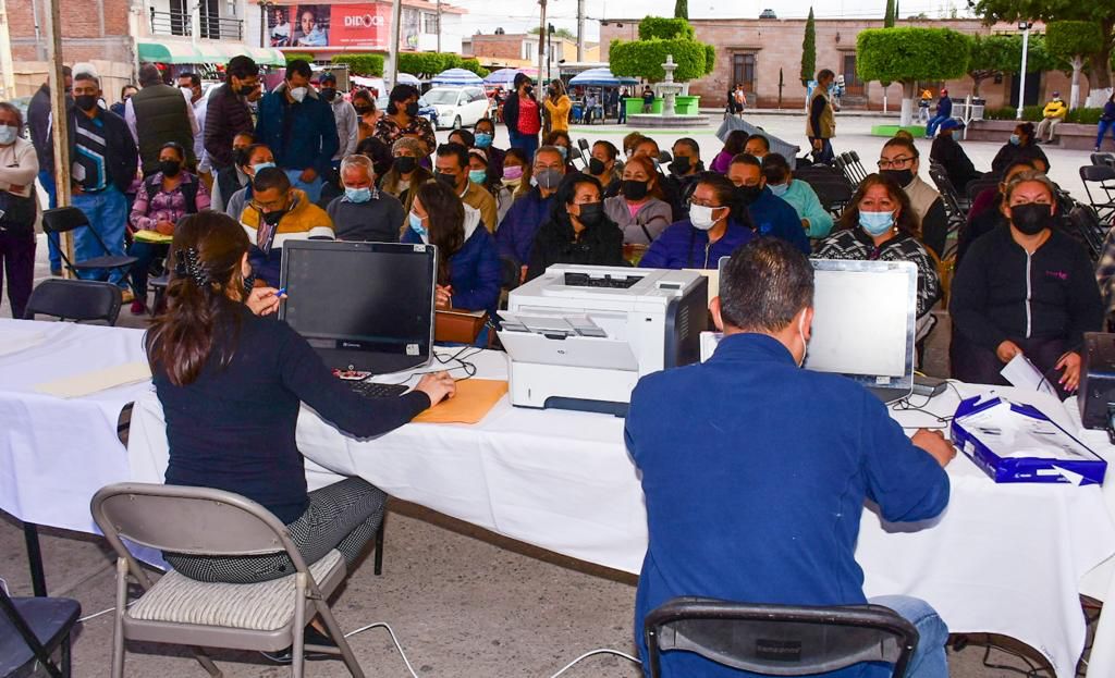 Arranca programa de enmiendas administrativas a actas de nacimiento y certificación del CURP en Soledad
