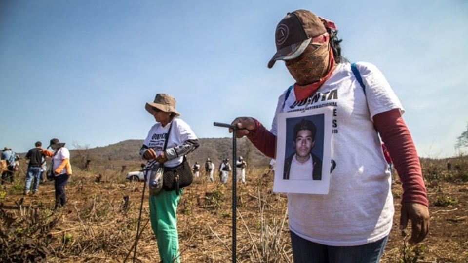 Localizan al menos 18 cuerpos en fosas clandestinas de Sonora