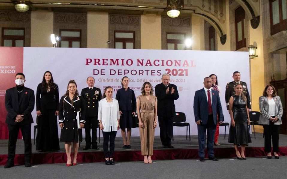 Entregan a atletas mexicanos Premio Nacional de Deportes 2021