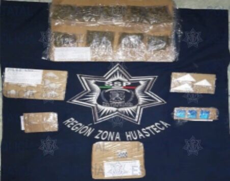 Policías Estatales en los municipios de la zona Huasteca, seis hombres fueron detenidos por el presunto delito de posesión de droga.