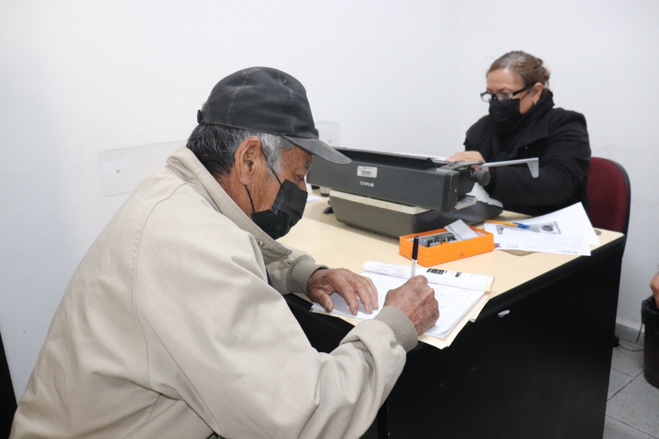 DIF Municipal reactiva entrega de credenciales INAPAM para adultos mayores