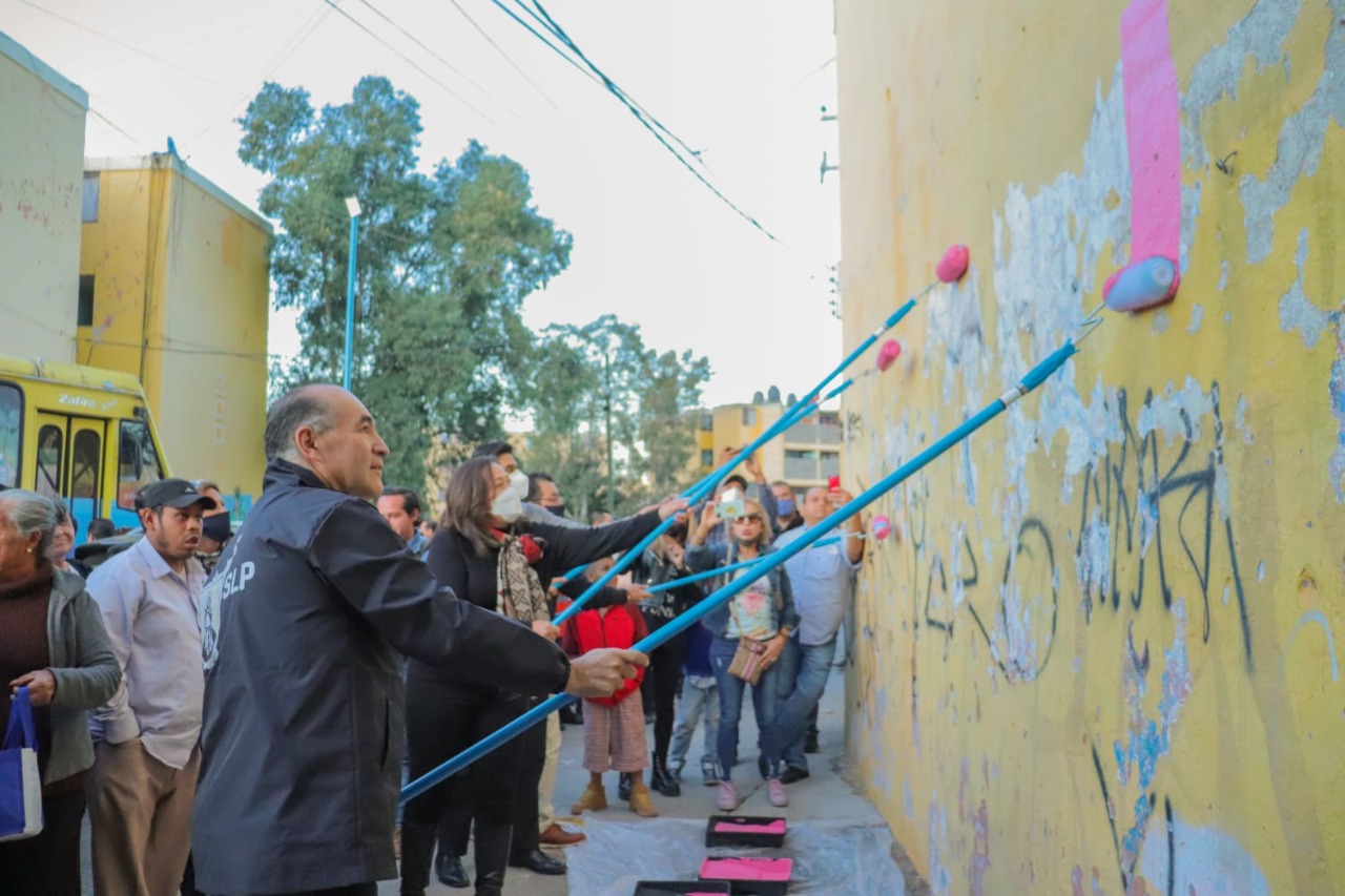 Con “De Corazón, Mi Casa” se devolverá dignidad a unidades habitacionales de SLP: EGC