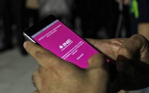 INE recibe más de un millón de firmas por app para la revocación de mandato