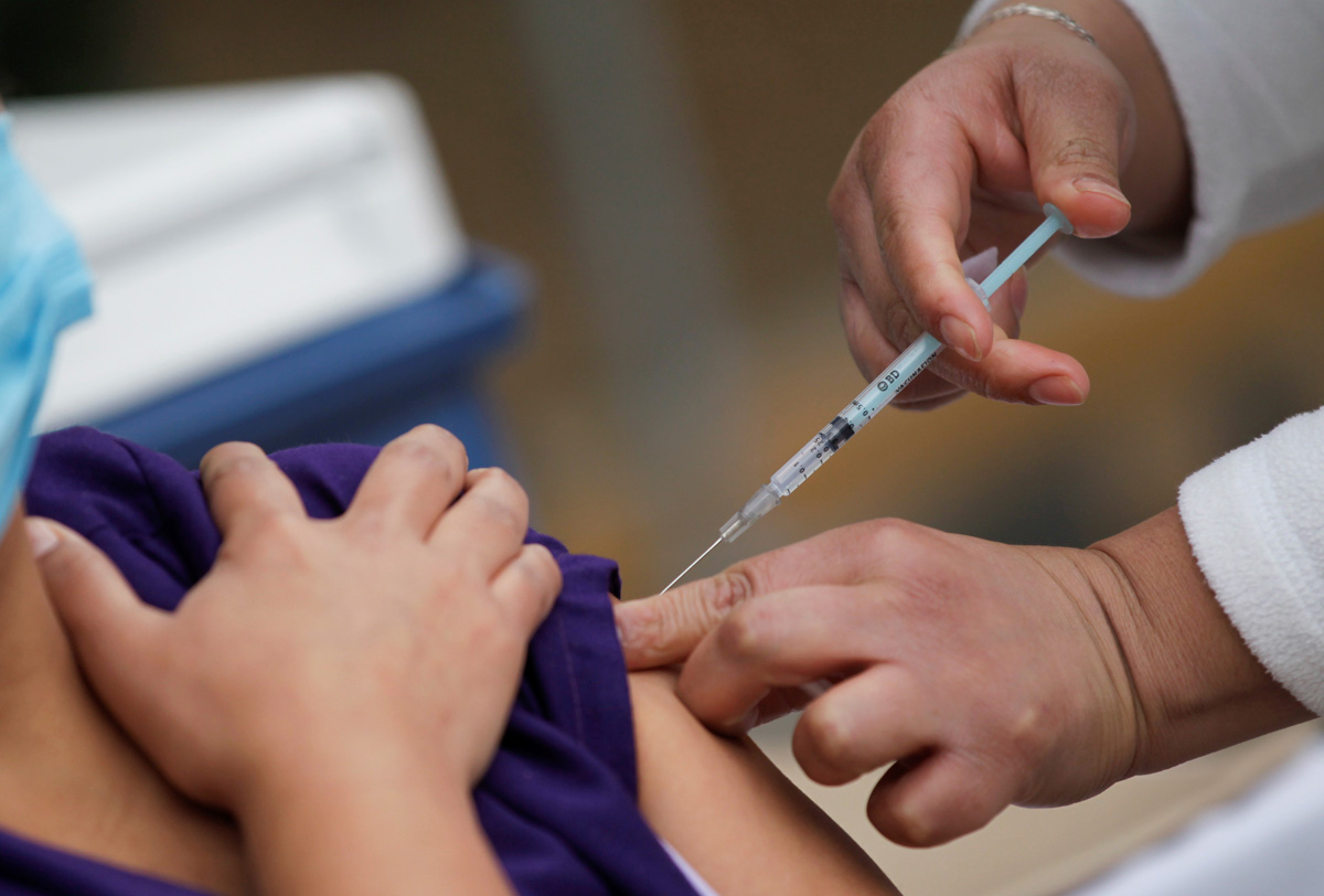 Vacuna de refuerzo contra Covid-19 será universal: AMLO