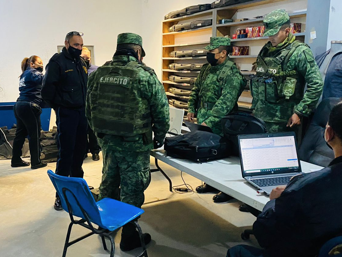 SSPE en coordinación con la SEDENA efectuaron una revisión de armamento en el Municipio de Soledad de Graciano Sánchez. 