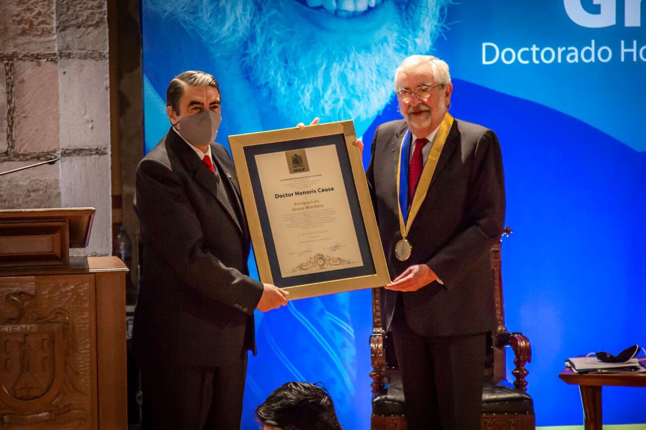 UASLP otorgó el Doctorado Honoris Causa al doctor Enrique Luis Graue Wiechers, rector de la Universidad Nacional Autónoma de México.