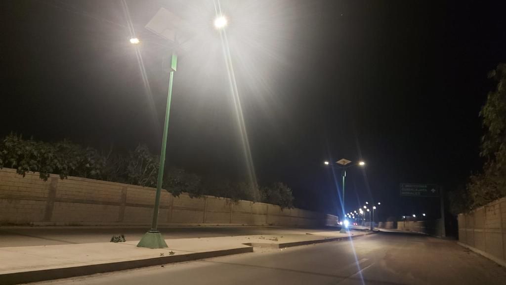 Río Santiago luce imagen renovada con iluminación en su totalidad