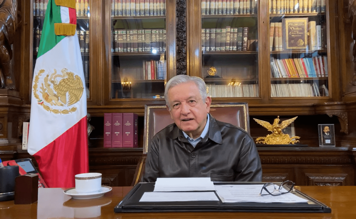 Andrés Manuel López Obrador apuntó en un video en redes sociales que ya se está recuperando de su segundo contagio por COVID-19.