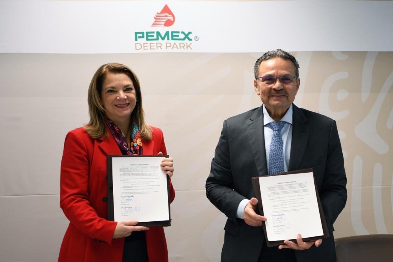 Pemex concreta compra de la refinería Deer Park en Estados Unidos