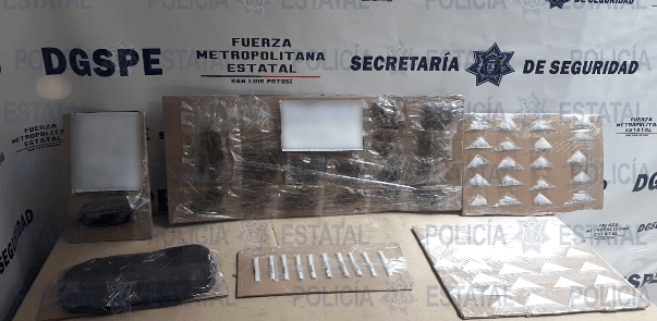 Agentes de la Policía Estatal, llevaron a cabo la detención de dos sujetos como probables responsables del delito de posesión de droga