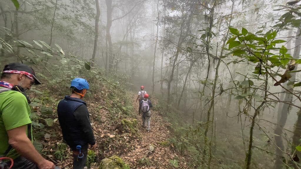 En coordinación con autoridades municipales de Xilitla, la Sectur encabezó un recorrido de ruta escalada en el Cerro de La Silleta