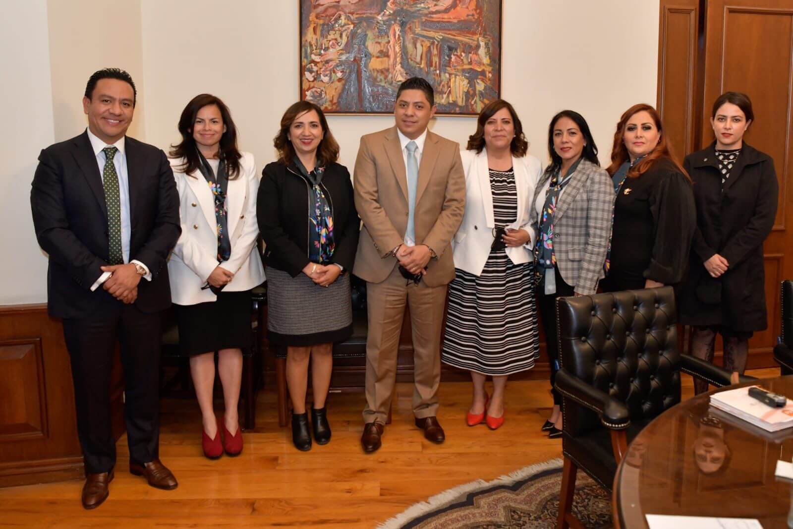 Sostiene Ricardo Gallardo Cardona reunión con las dirigentes de la Asociación Mexicana de Mujeres Empresarias Capítulo San Luis.