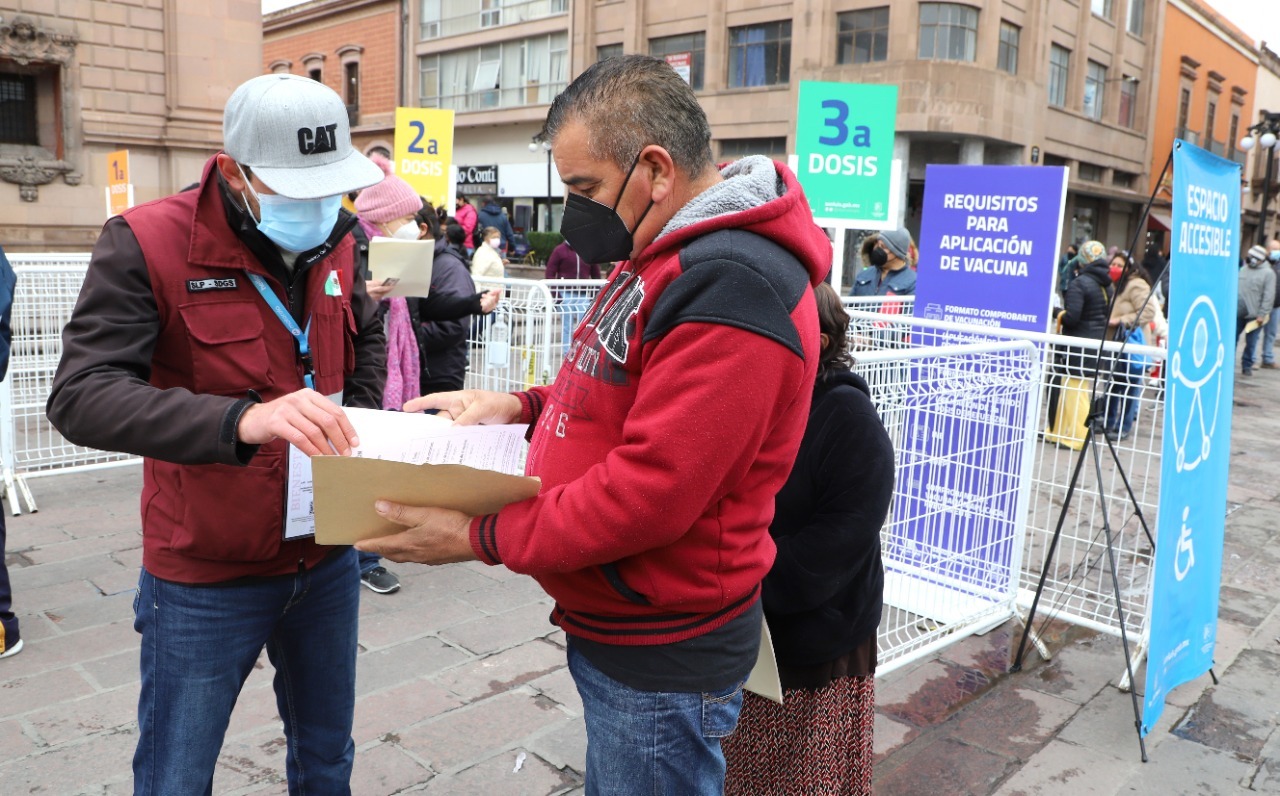 Inició en Plaza de Armas la Jornada Municipal de Vacunación Covid-19