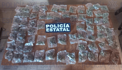 En la Zona Altiplano, Agentes de la Policía Estatal, detuvieron a un masculino por el presunto delito de posesión de droga.