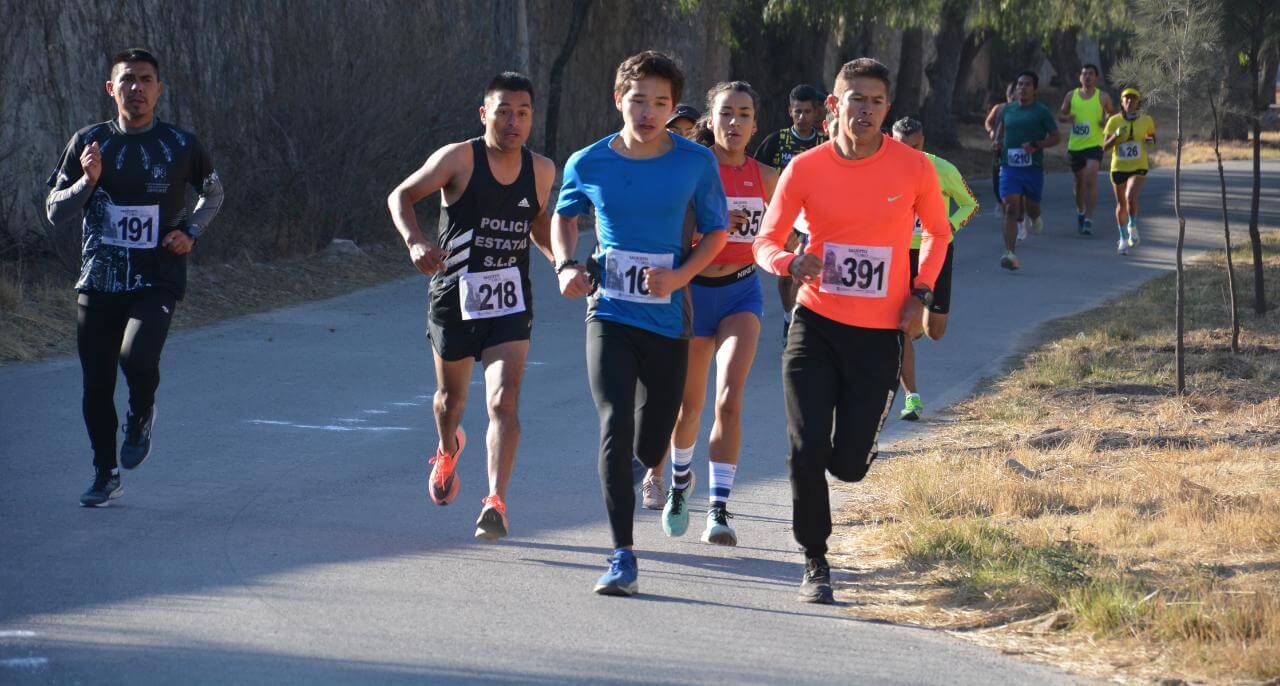 Todo un éxito la carrera atlética Saucito de Oro 2022, realizada este domingo por la mañana, medio millar de competidores tomaron parte.