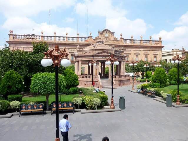 Oficial Mayor informó que avanzan las negociaciones con las agrupaciones sindicales a fin de destrabar los bloqueos en Plaza de Armas