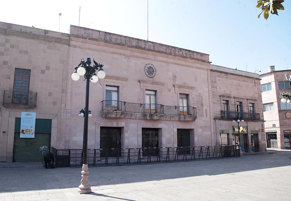 Mayor protección a mujeres que decidan su embarazo y que sufran violencia familiar, con reformas a los Códigos Familiar y Penal