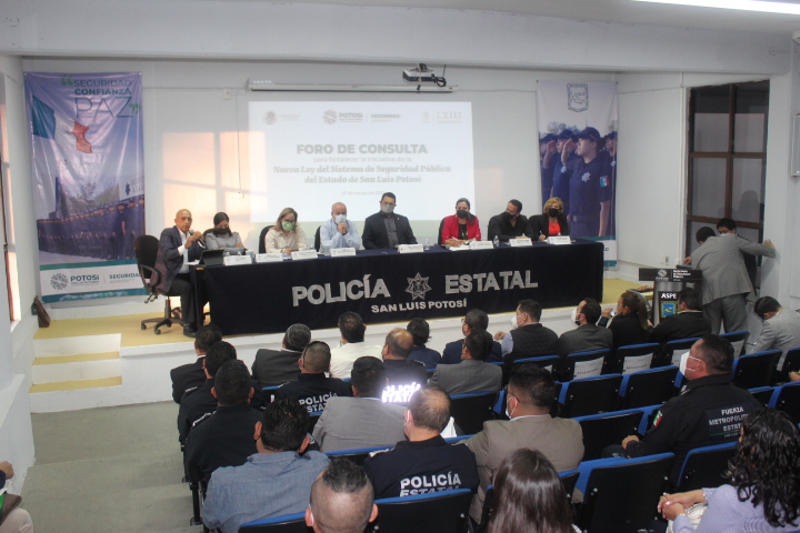 Realizan foro de consulta con diversas corporaciones policiales para fortalecer las iniciativas que proponen Guardia Civil